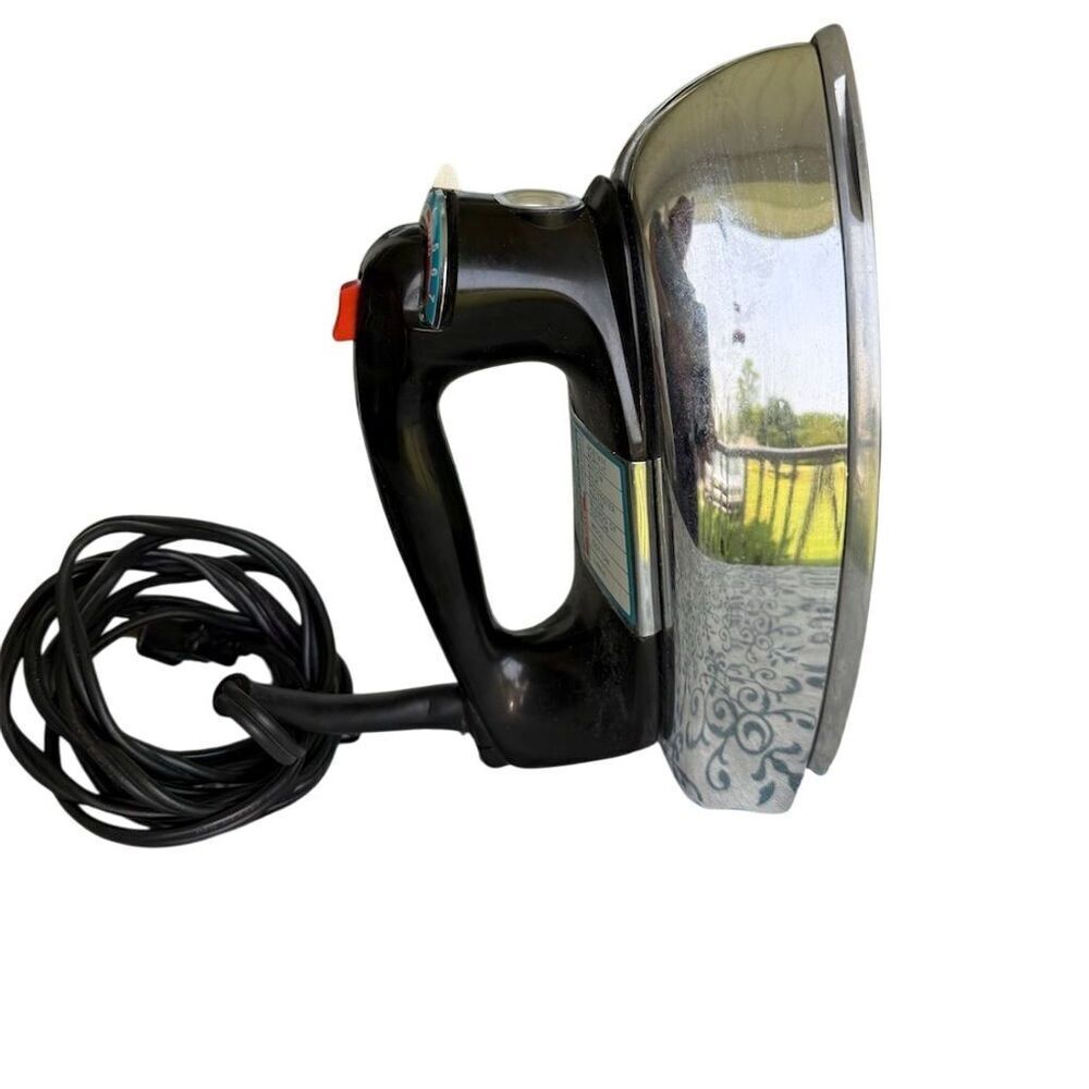 Black and Decker Classic Steam Dry Iron Black Vintage